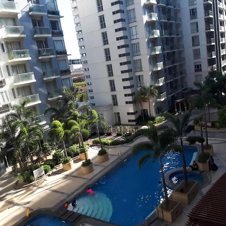 One Palm Tree Villas Manila Exterior foto